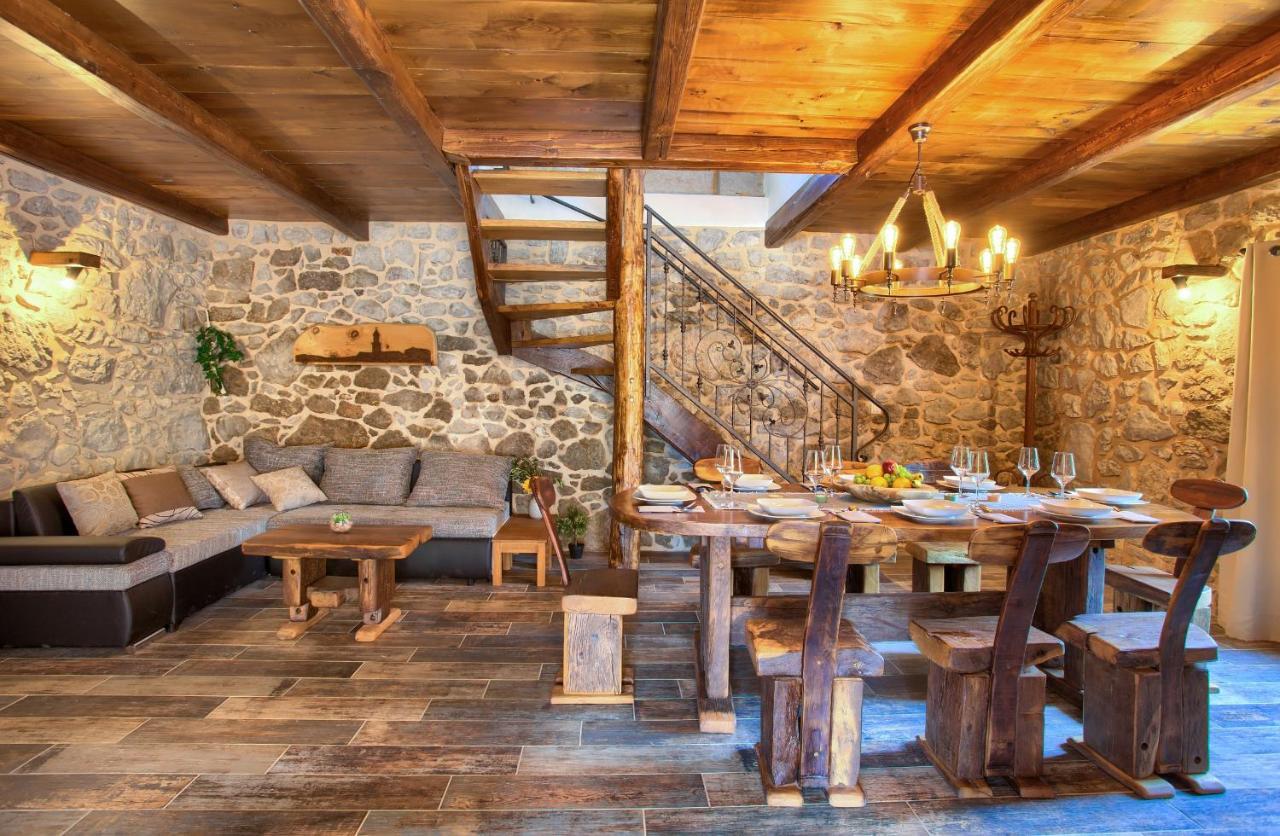 הוילה Vrh  Stone Mill House מראה חיצוני תמונה