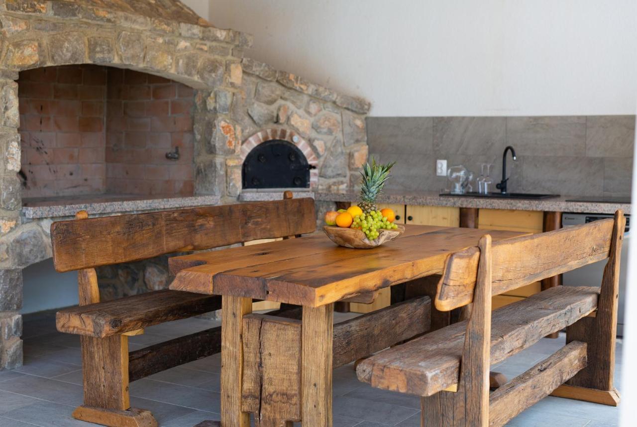 הוילה Vrh  Stone Mill House מראה חיצוני תמונה