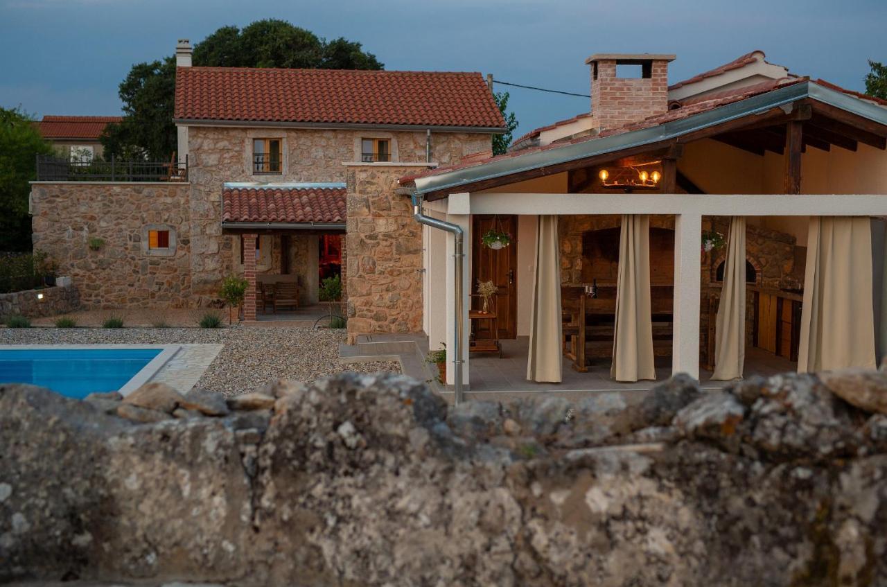 הוילה Vrh  Stone Mill House מראה חיצוני תמונה