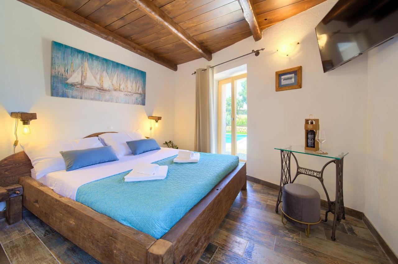 הוילה Vrh  Stone Mill House מראה חיצוני תמונה